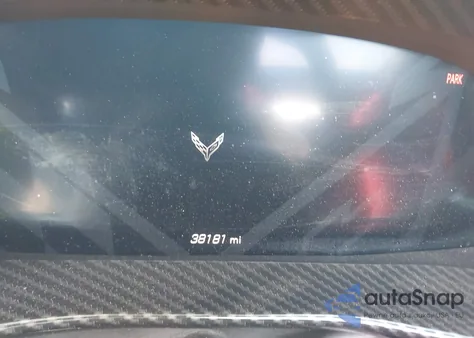 2021 Chevrolet Corvette Stingray Rwd 3Lt from USA, damaged, VIN 1G1YC3D42M5114379